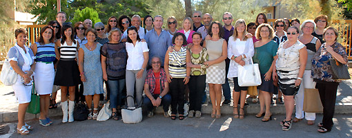 foto di gruppo dei docenti della scuola media